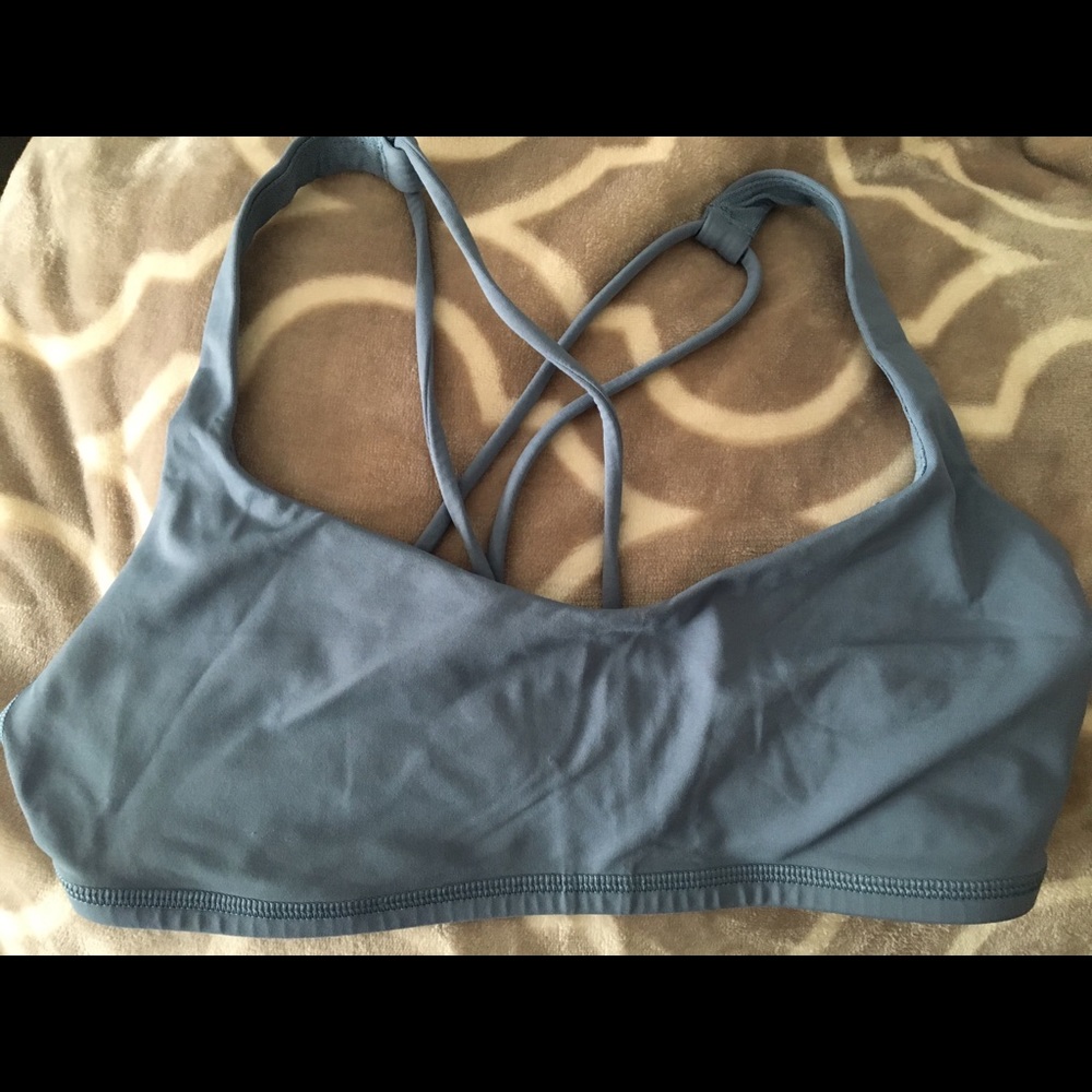 SOLD**LuluLemon Free To Be Sz 8